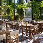 Tuscan With Private Fenced Garden