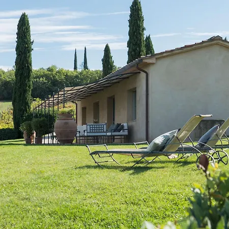 Tuscan With Private Fenced Garden * Pogi
