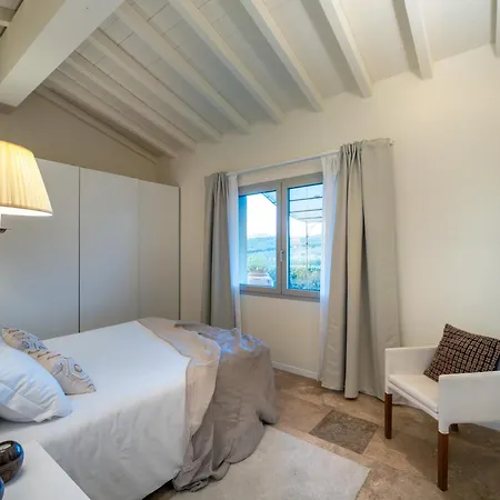 Charming Iesolana
