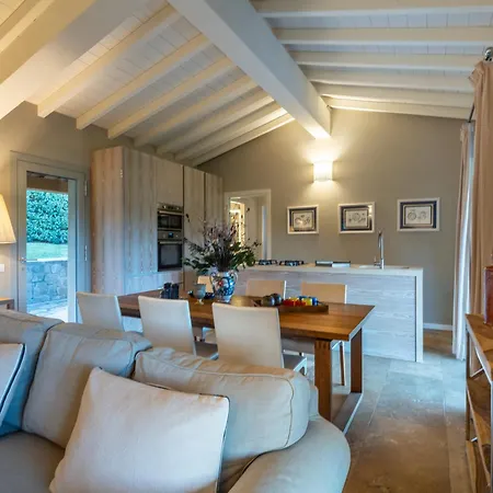 Country house Charming Iesolana Pogi