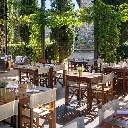 Tuscan With Private Fenced Garden